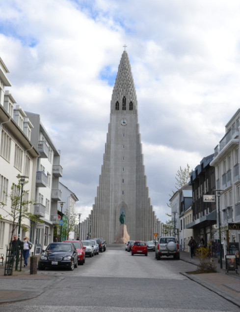 hallgrismskirkja.jpg 